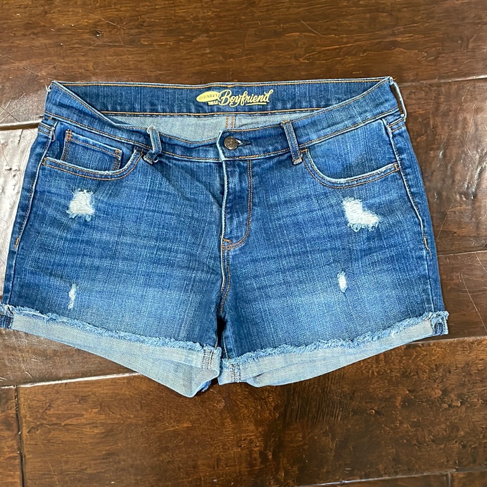 Boyfriend fit jean shorts